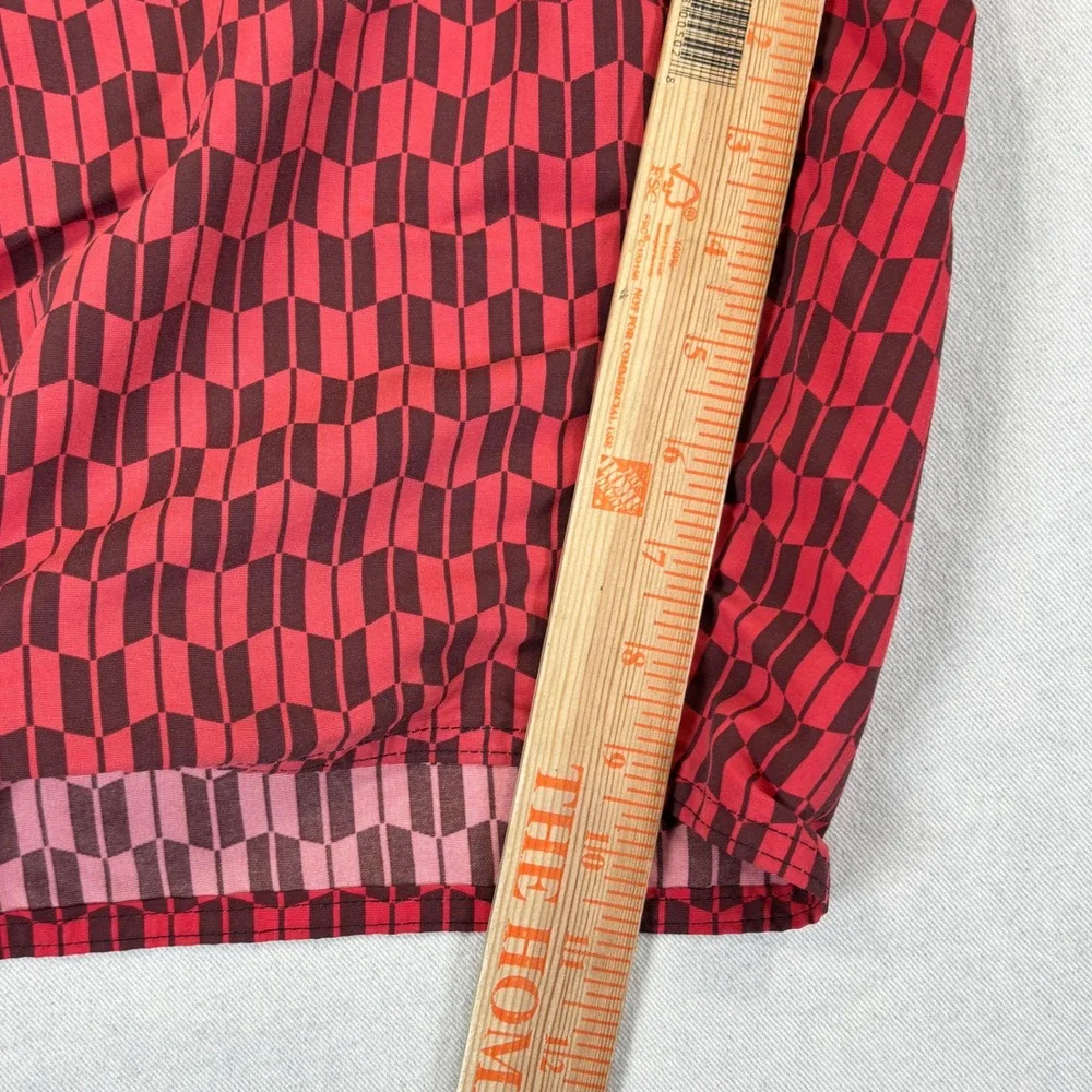 Patagonia Mens 30 Board Shorts Red Black Geometric Chevron Swim Trunks Nylon